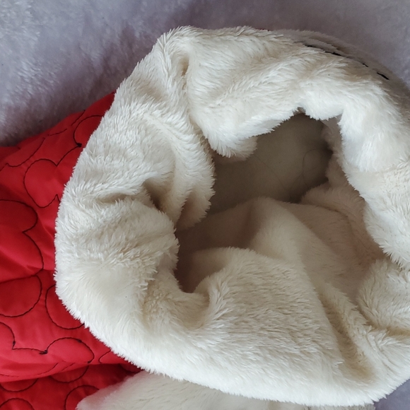 NWOT MICKEY SLIPPERS - Picture 9 of 11